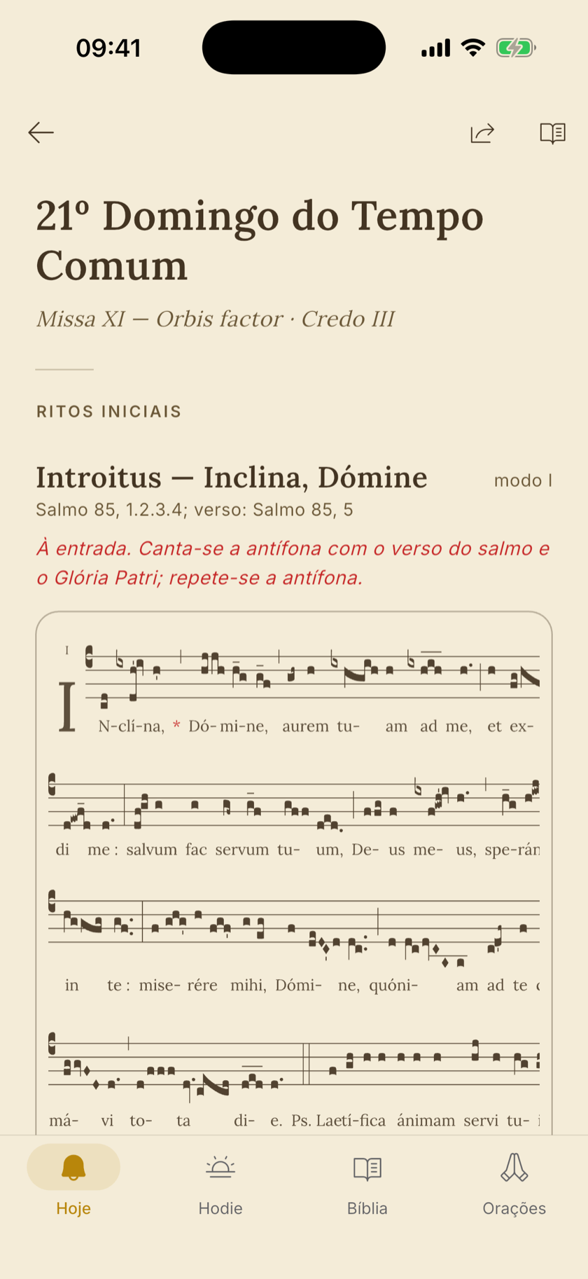 Missa montada no aplicativo: o 21º Domingo do Tempo Comum com a Missa XI (Orbis factor) e o Credo III, aberta na partitura do Introito Inclina, Dómine